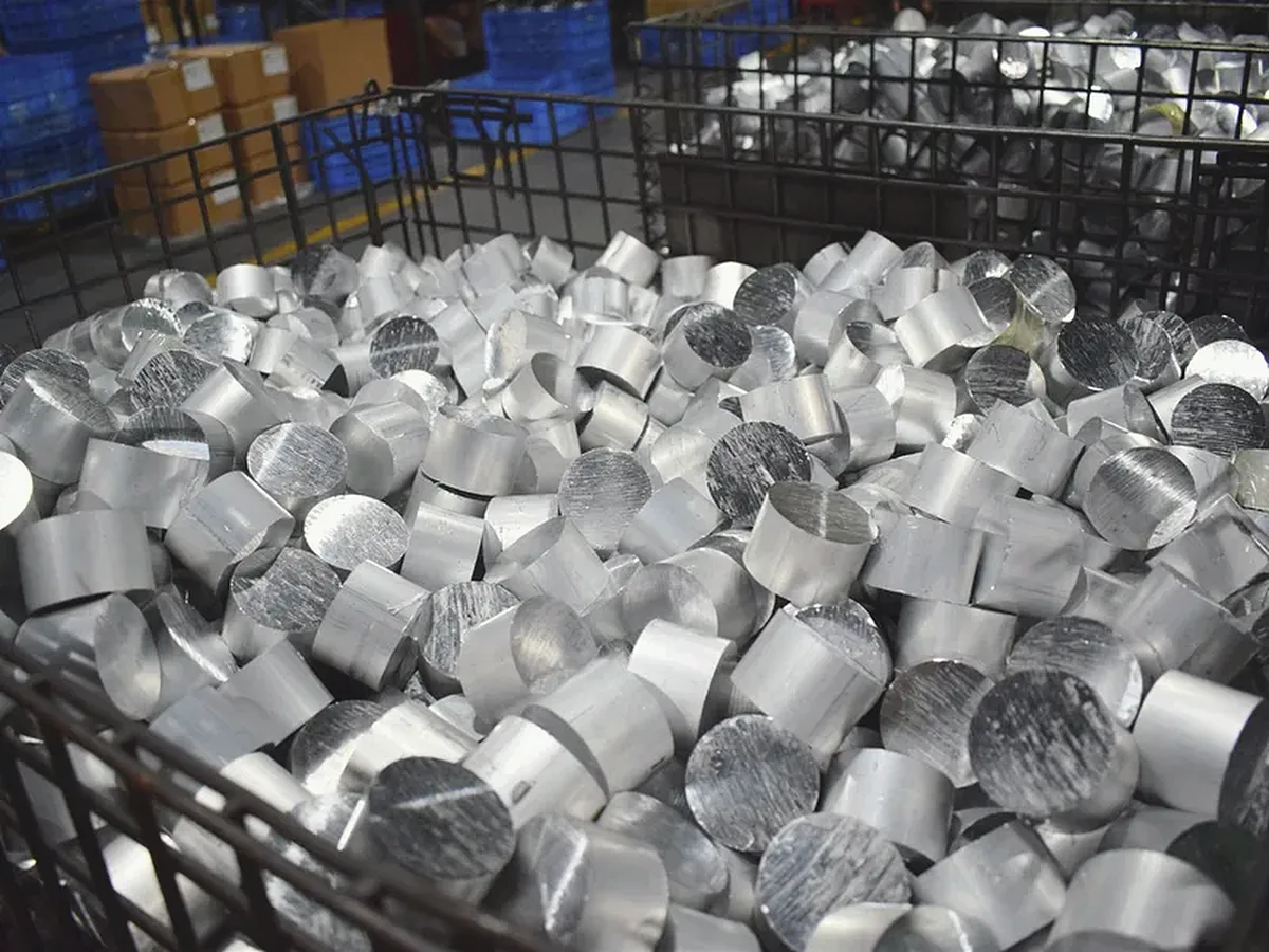 aluminium billet cutting